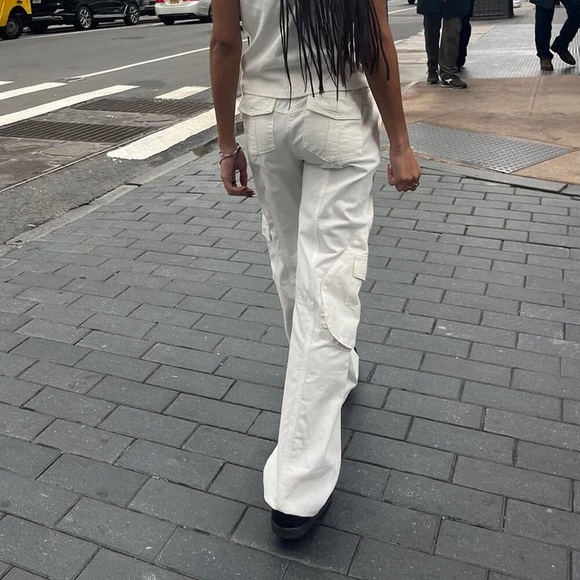 Brandy Melville Kim Cargo Pants in White - Picture 3 of 3